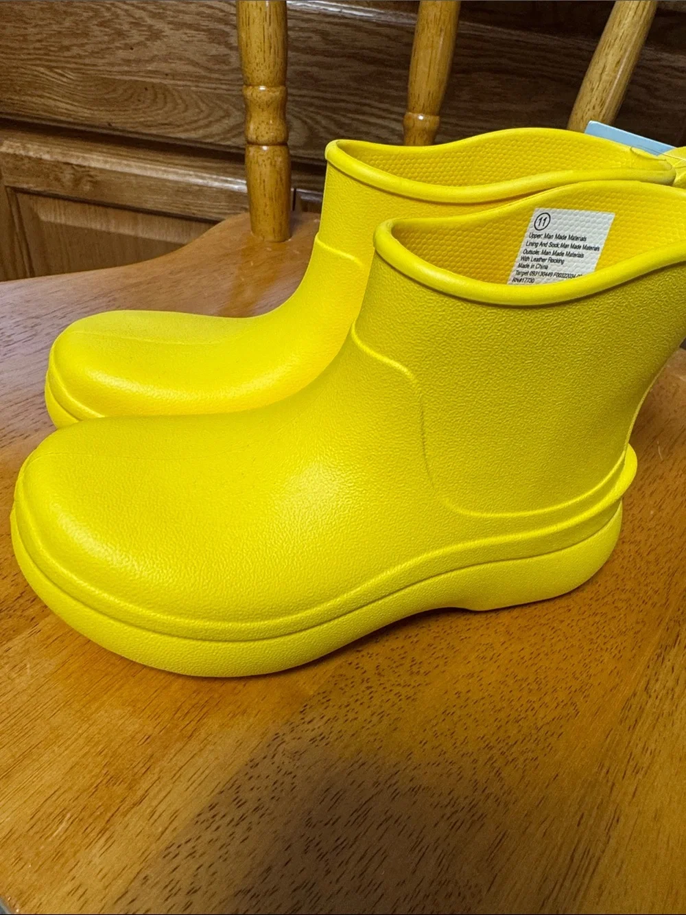 Cat & Jack Nwt 11 Kids Yellow Rain ankle Boots